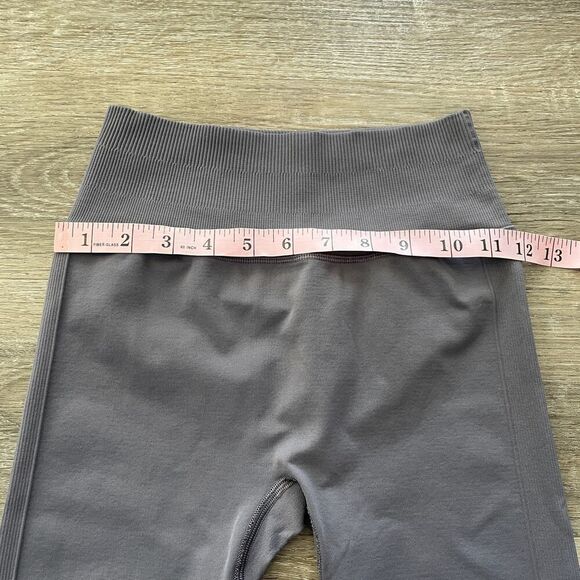 Lululemon Ebb To Street Crop Legging in Moonwalk - Picture 8 of 11